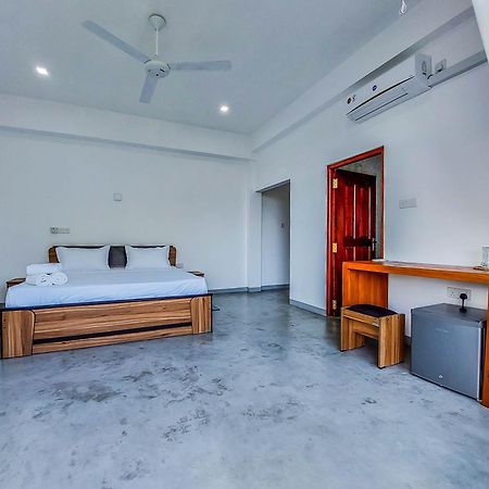 Hotel Zodiak Tangalle Exterior foto